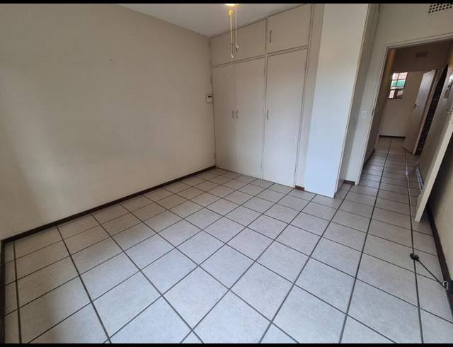 2 BEDROOM APARTMENT FOR SALE IN ALBERTON NORTH